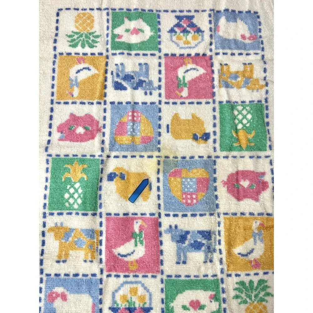 Vtg Cannon Hand Towel Farm Animal Pineapple Grid Print Cotton (See Pics)